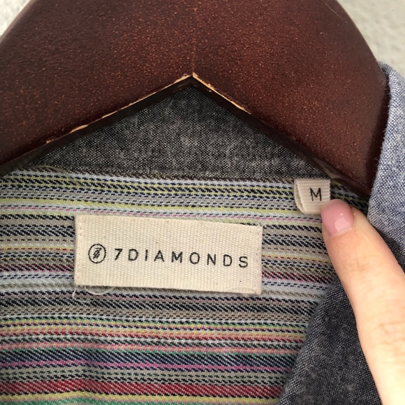 7 Diamonds Button Up - Picture 4 of 4